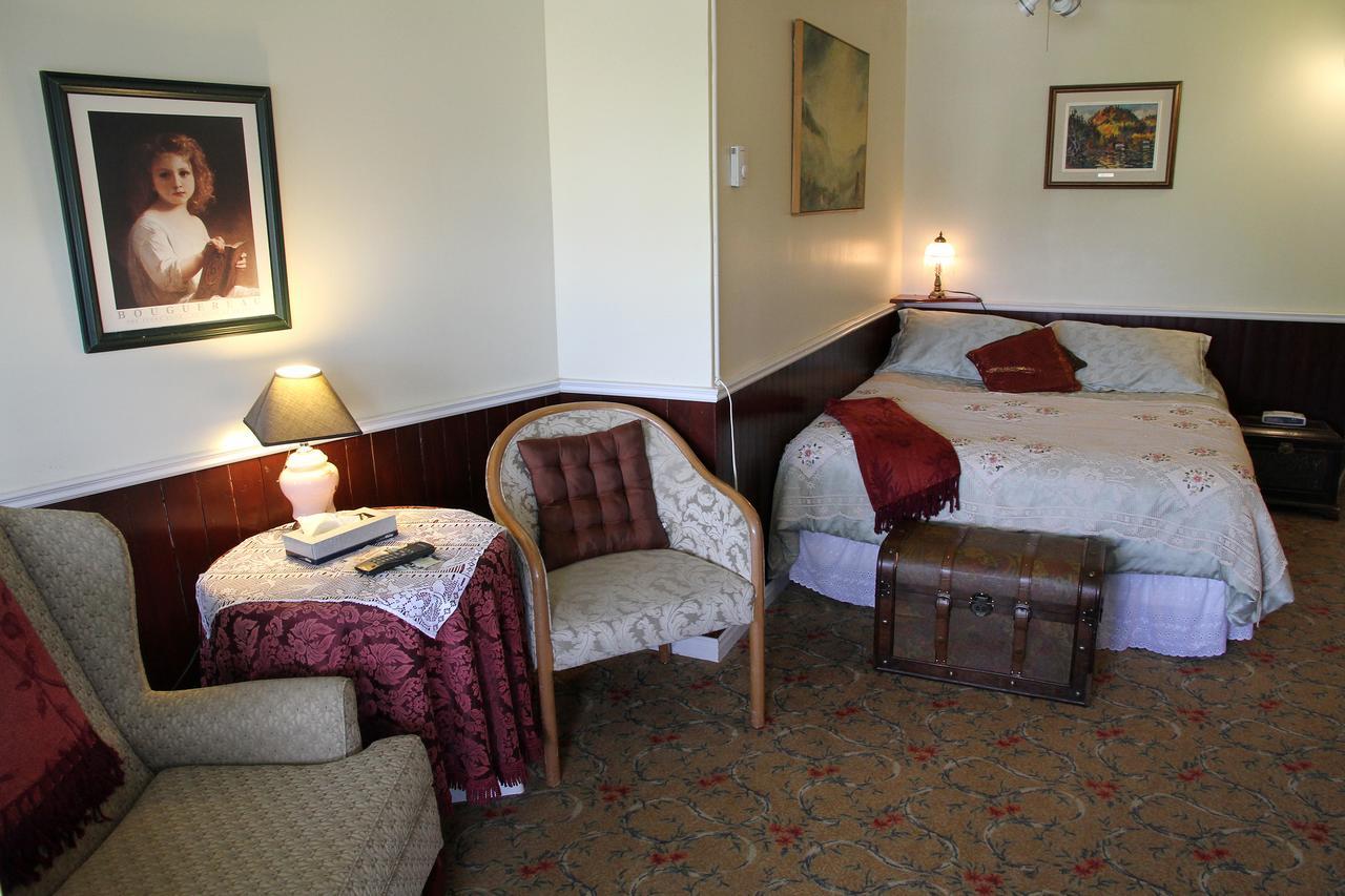 Auberge des Cévennes LʼAnse-Saint-Jean Esterno foto