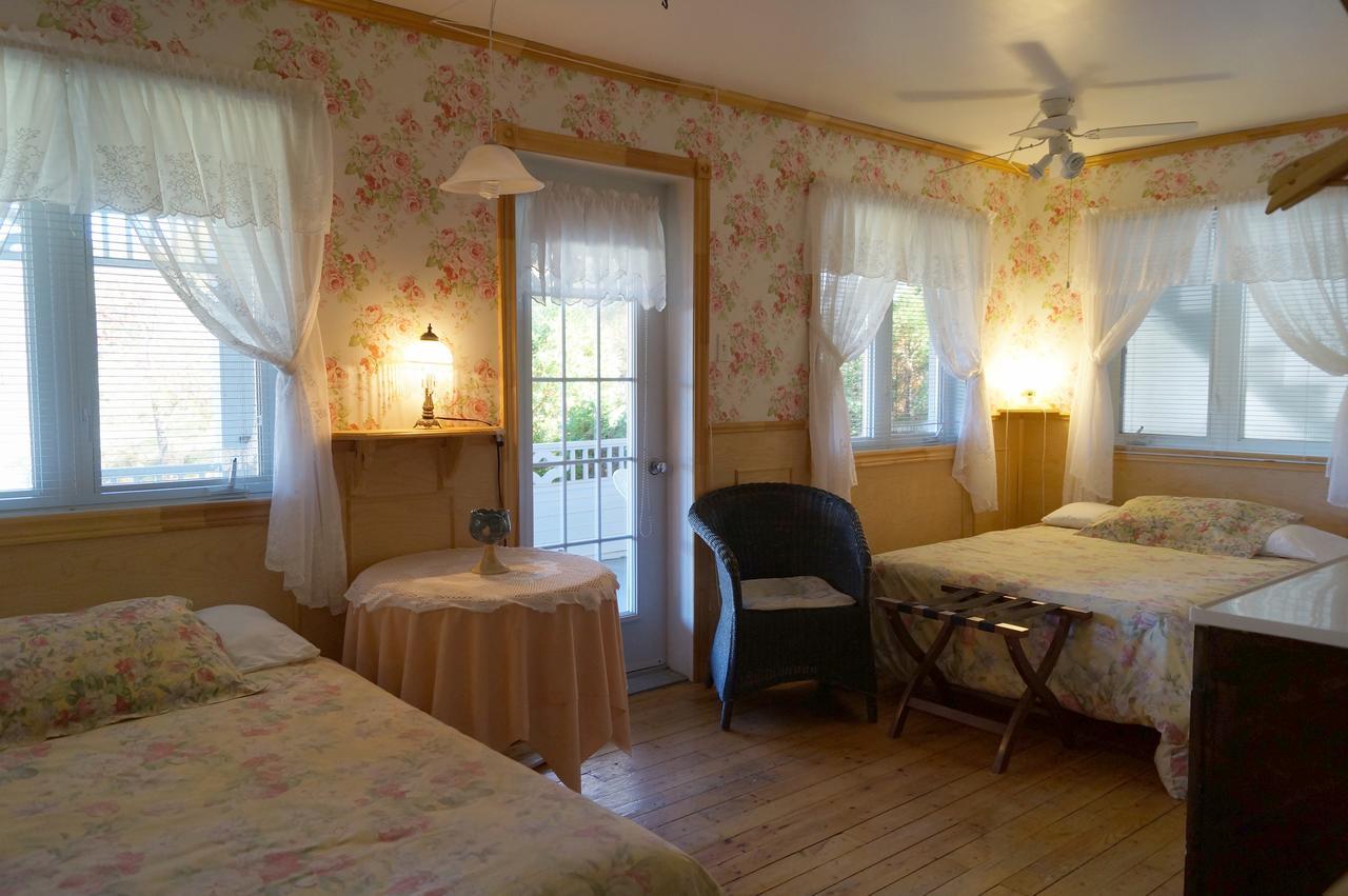 Auberge des Cévennes LʼAnse-Saint-Jean Esterno foto
